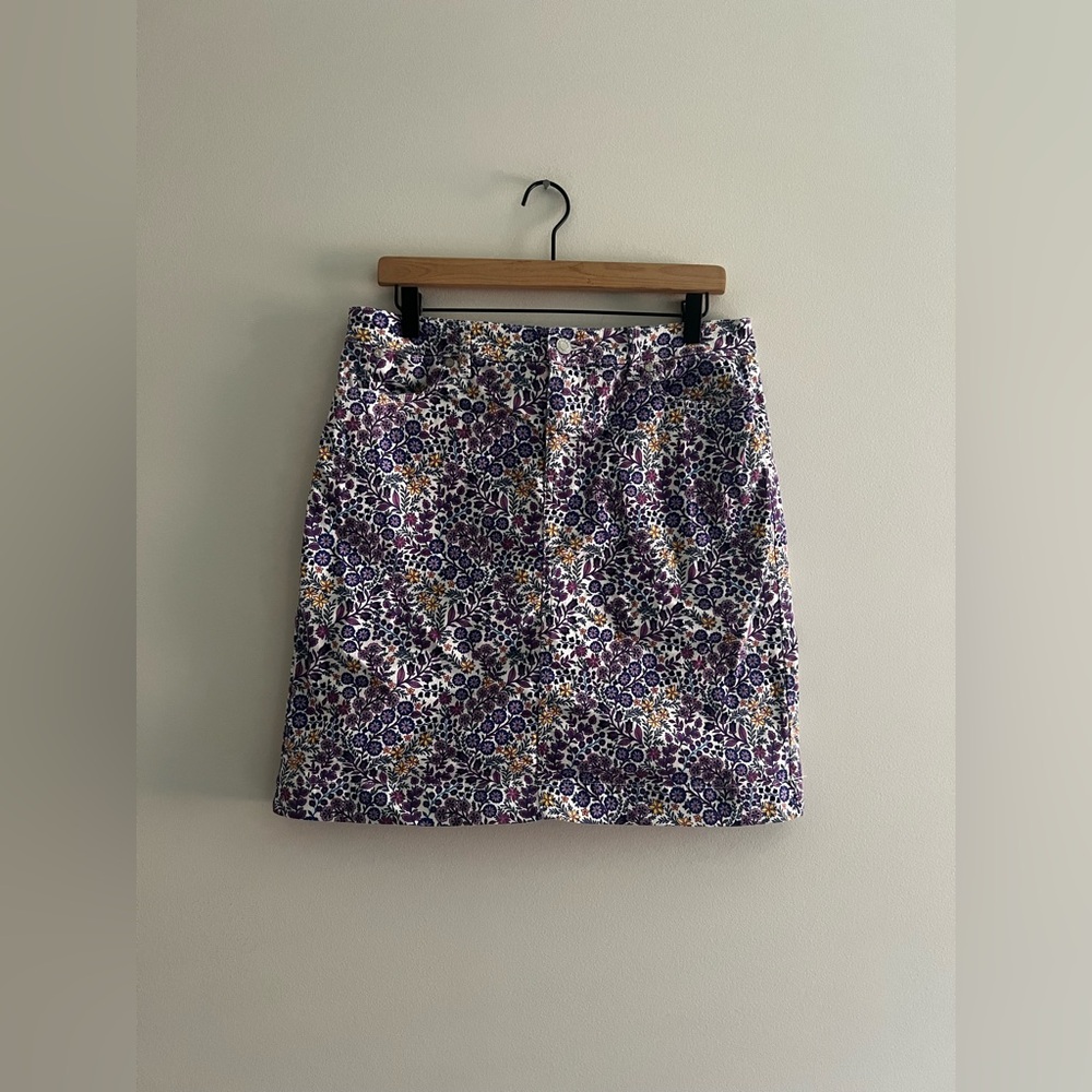 Talbots Floral A-Line Skirt Size 8 Purple Cotton Knee Length Classic Preppy